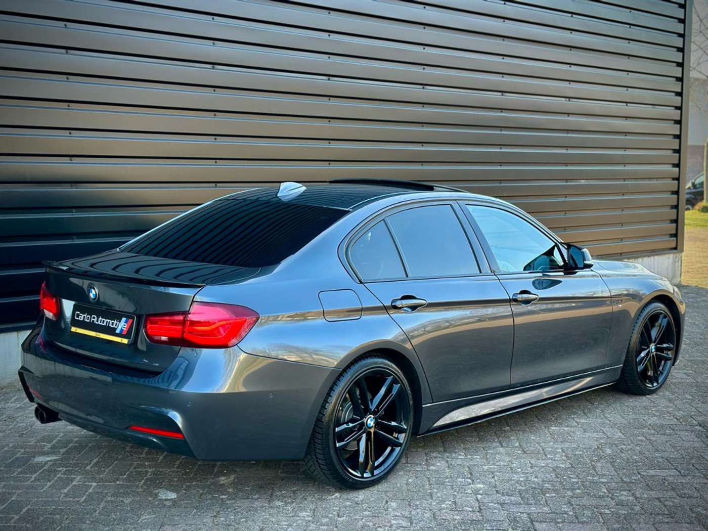 Foto van BMW 320i
