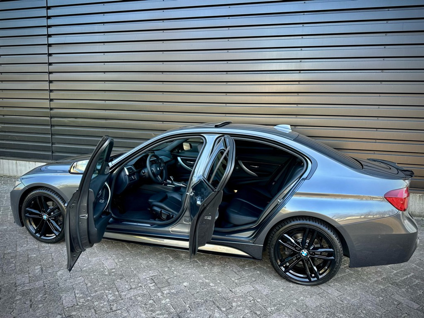 Foto van BMW 320i