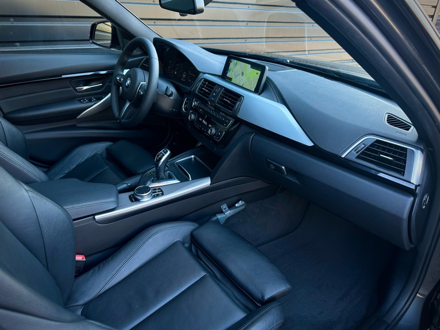 Foto van BMW 320i