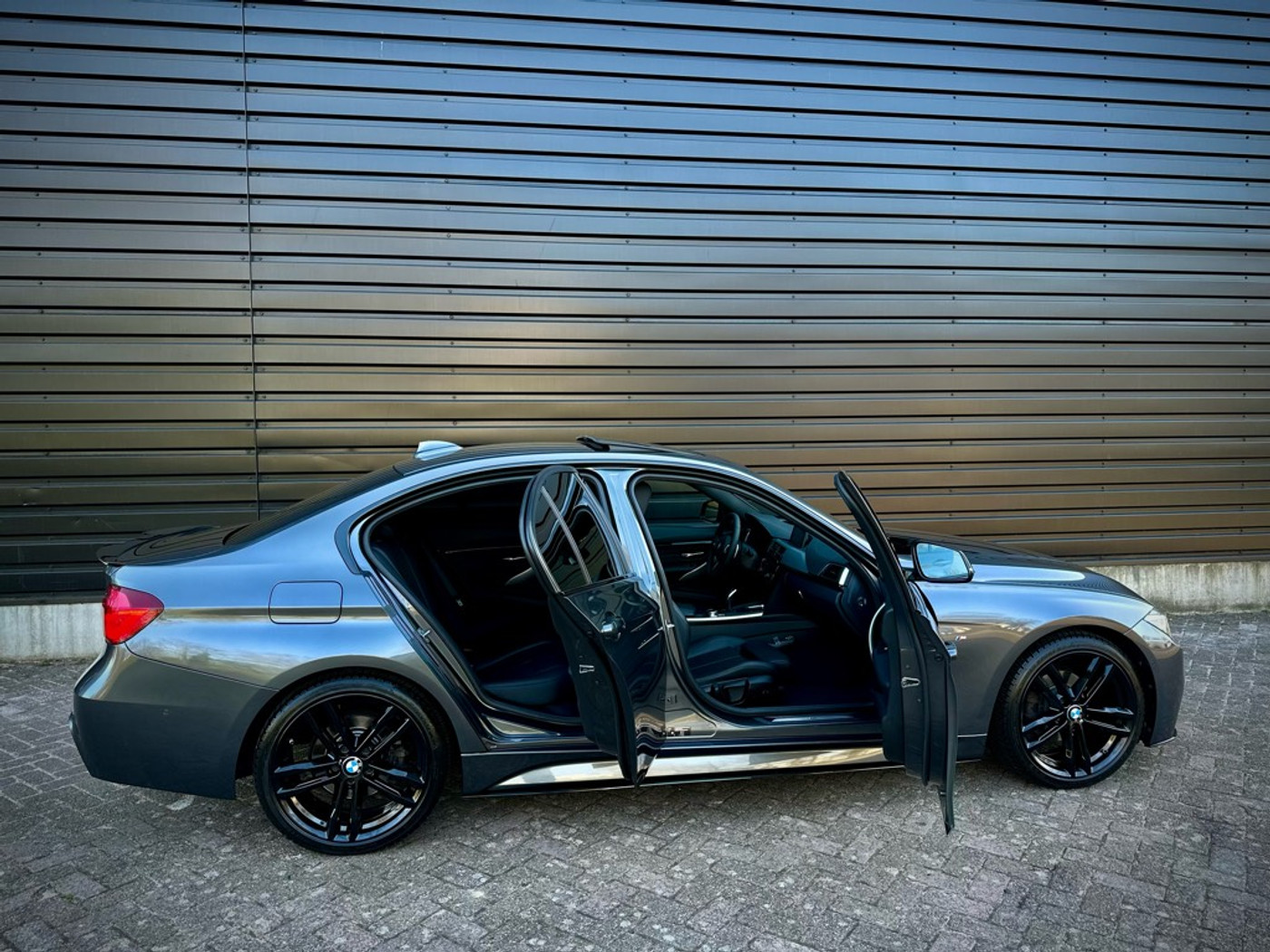 Foto van BMW 320i