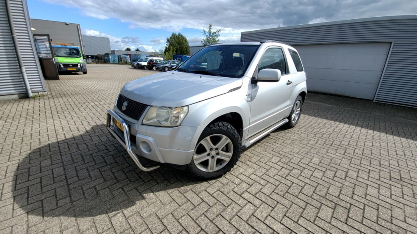 Suzuki Grand Vitara 1.6-16V Exclusive 2006 - voorkant