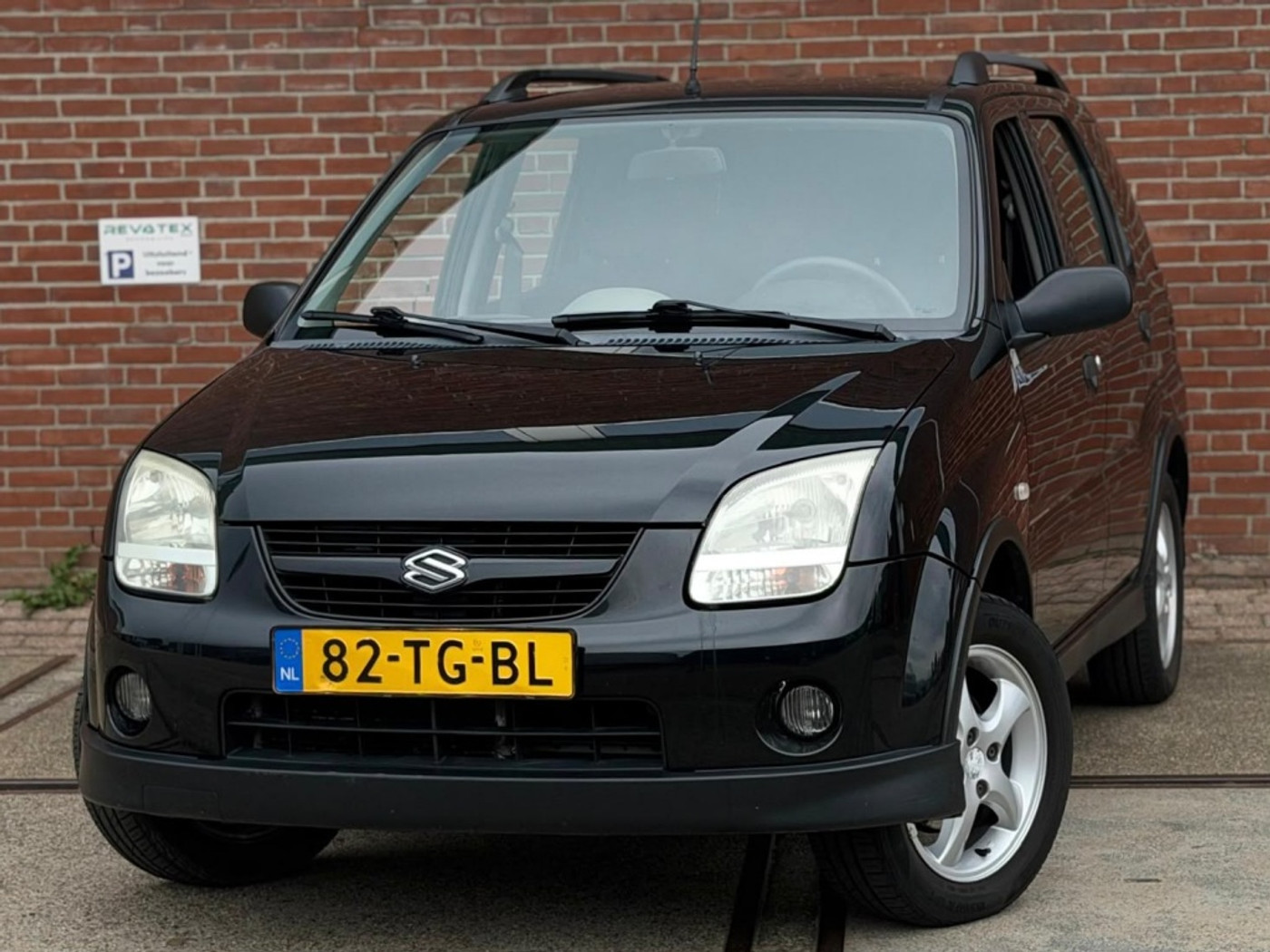 Suzuki Ignis 1.3-16V FreeStyle |Airco |Stuurbkr |Nieuwe APK | 2006 - voorkant