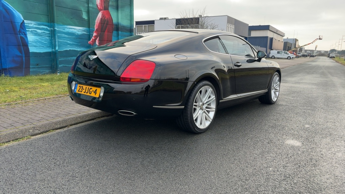 Foto van Bentley Continental GT