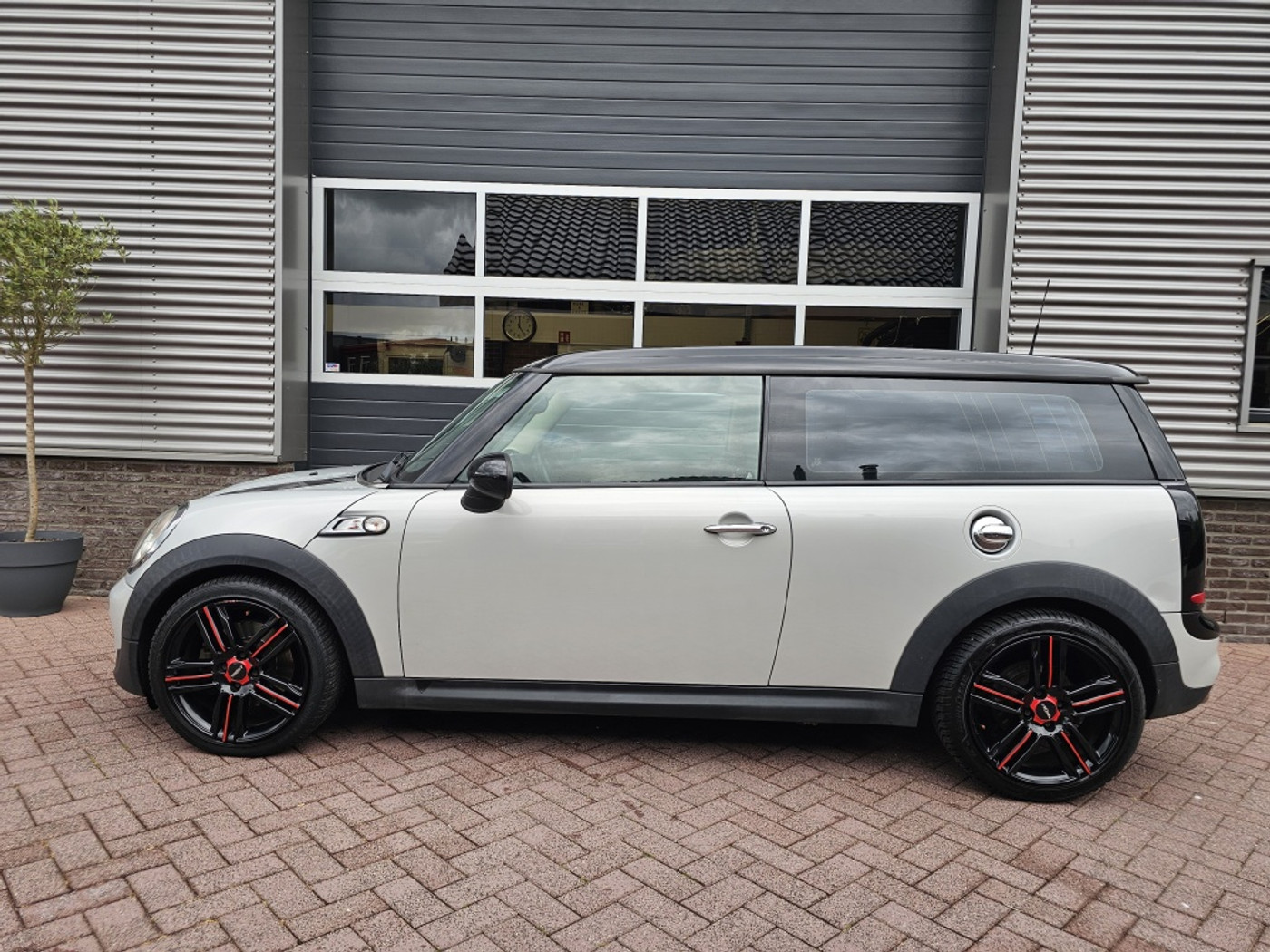 Foto van Mini Cooper S Clubman