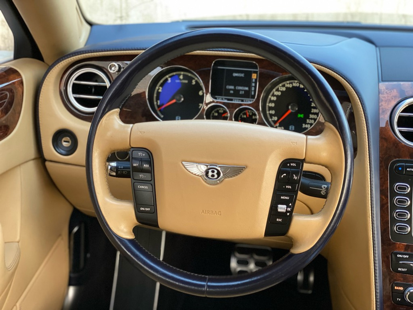Foto van Bentley Bentley Continental Flying Spur