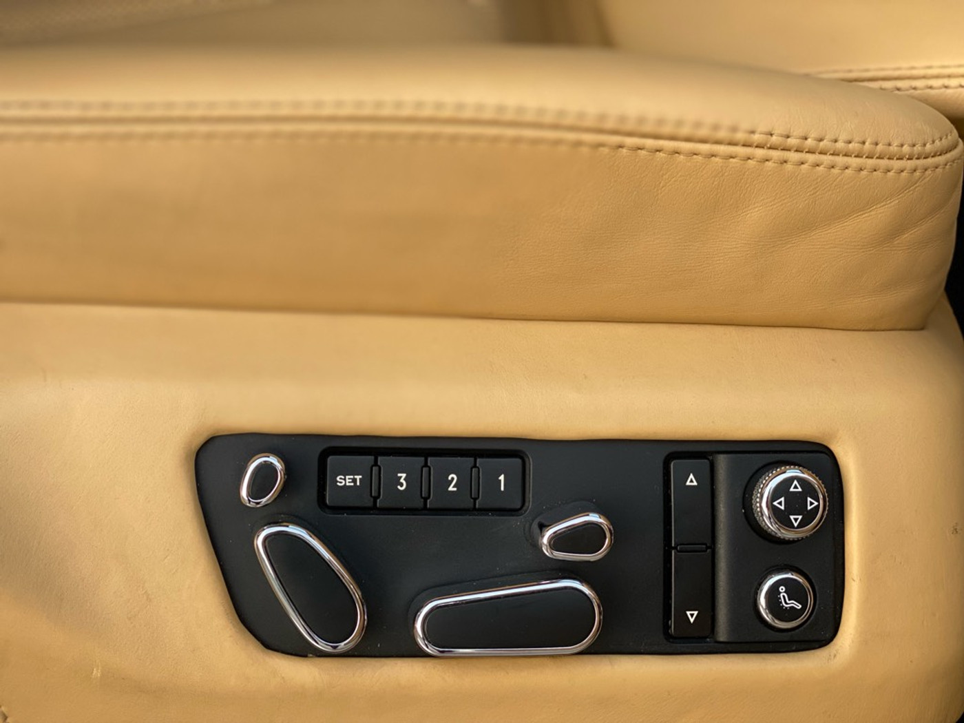 Foto van Bentley Bentley Continental Flying Spur