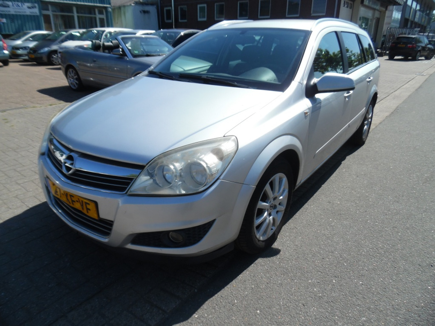 Opel Astra Station Wagon 1.6 Temptation airco 2007 - voorkant