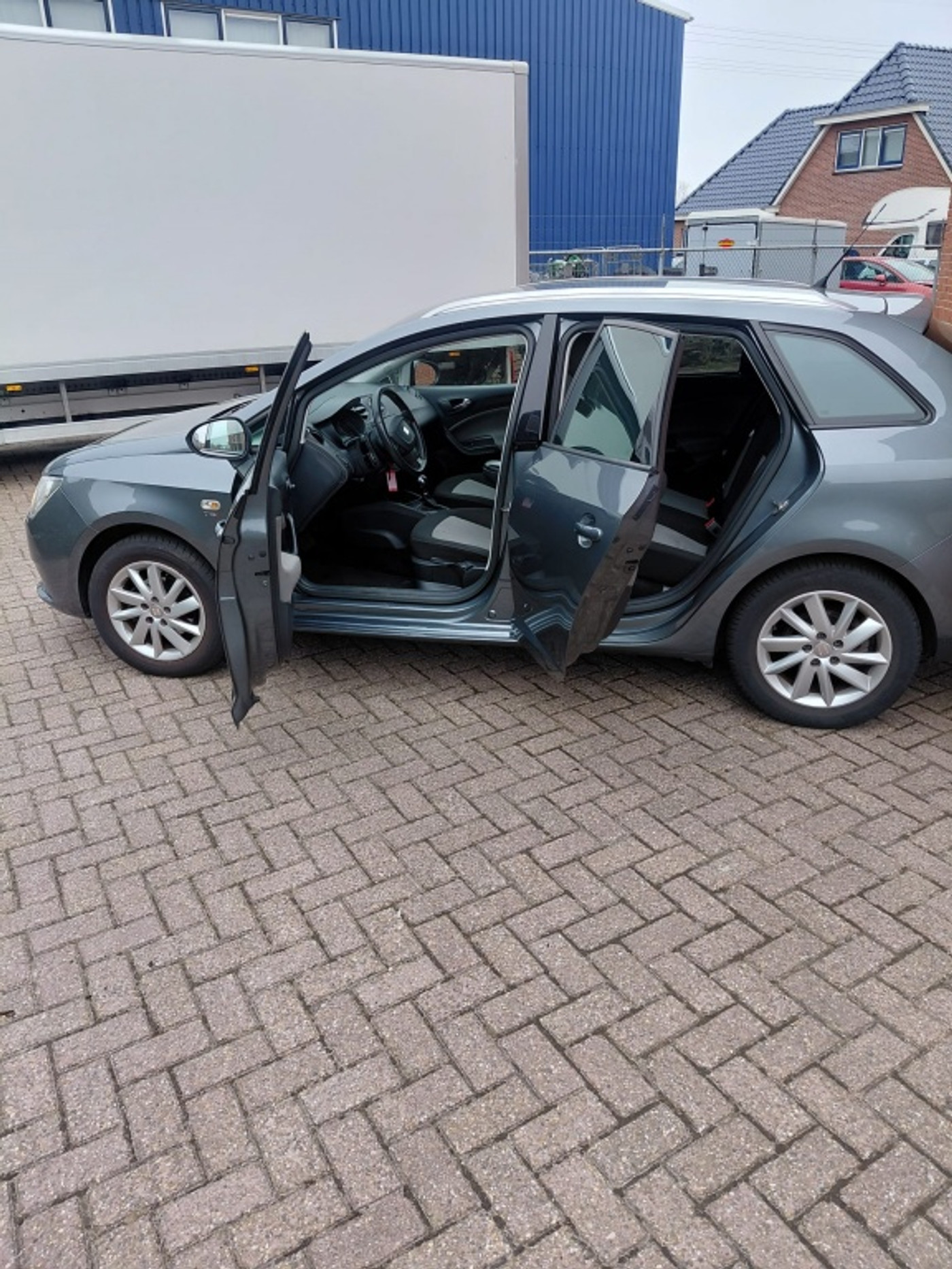 Foto van Seat Ibiza ST