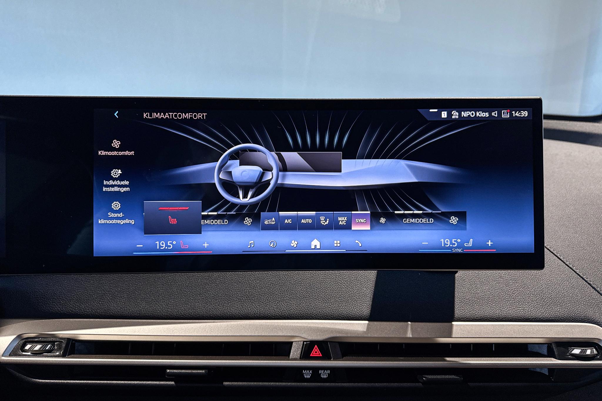 Foto van BMW Ix Xdrive50