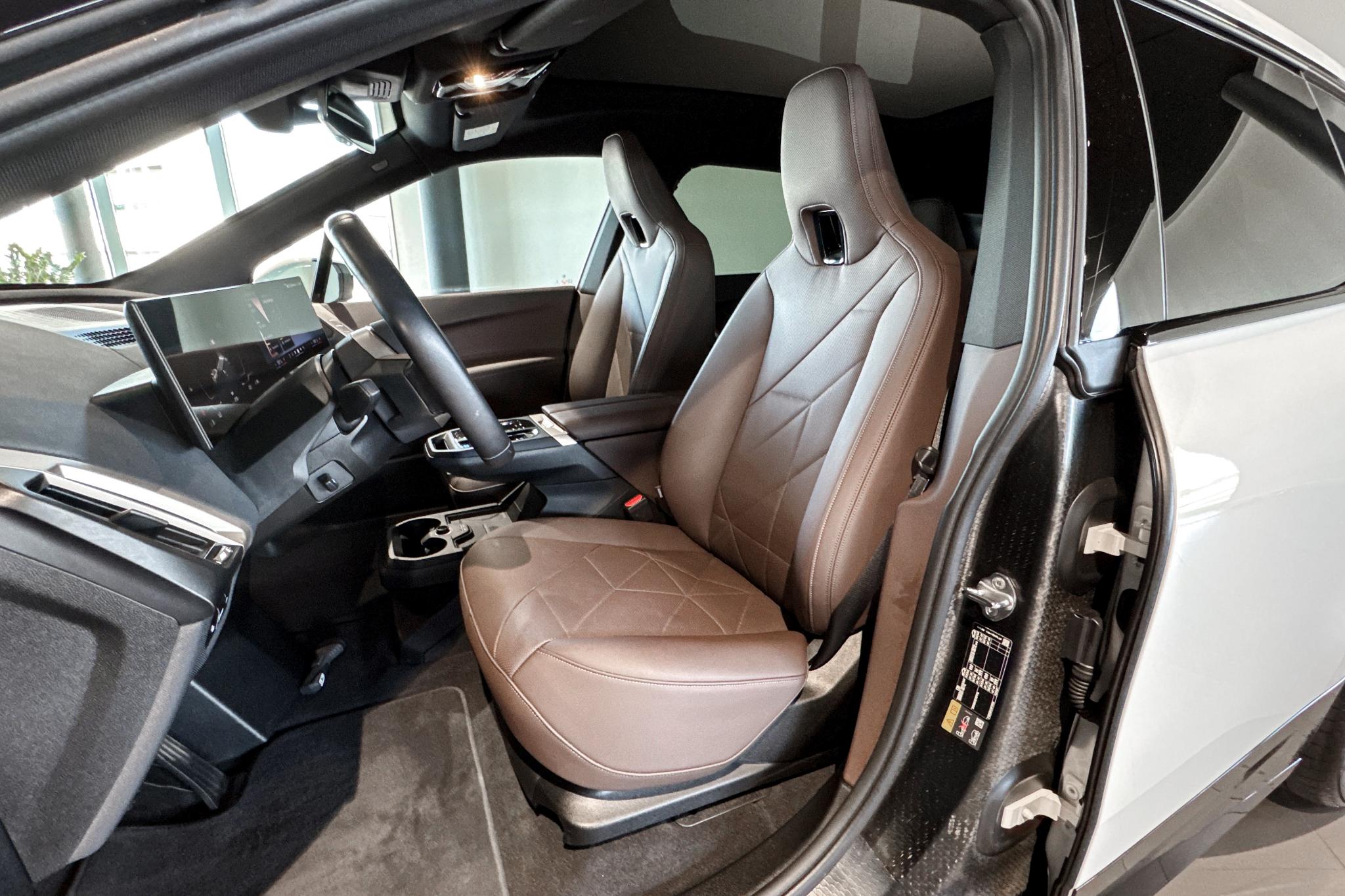 Foto van BMW Ix Xdrive50