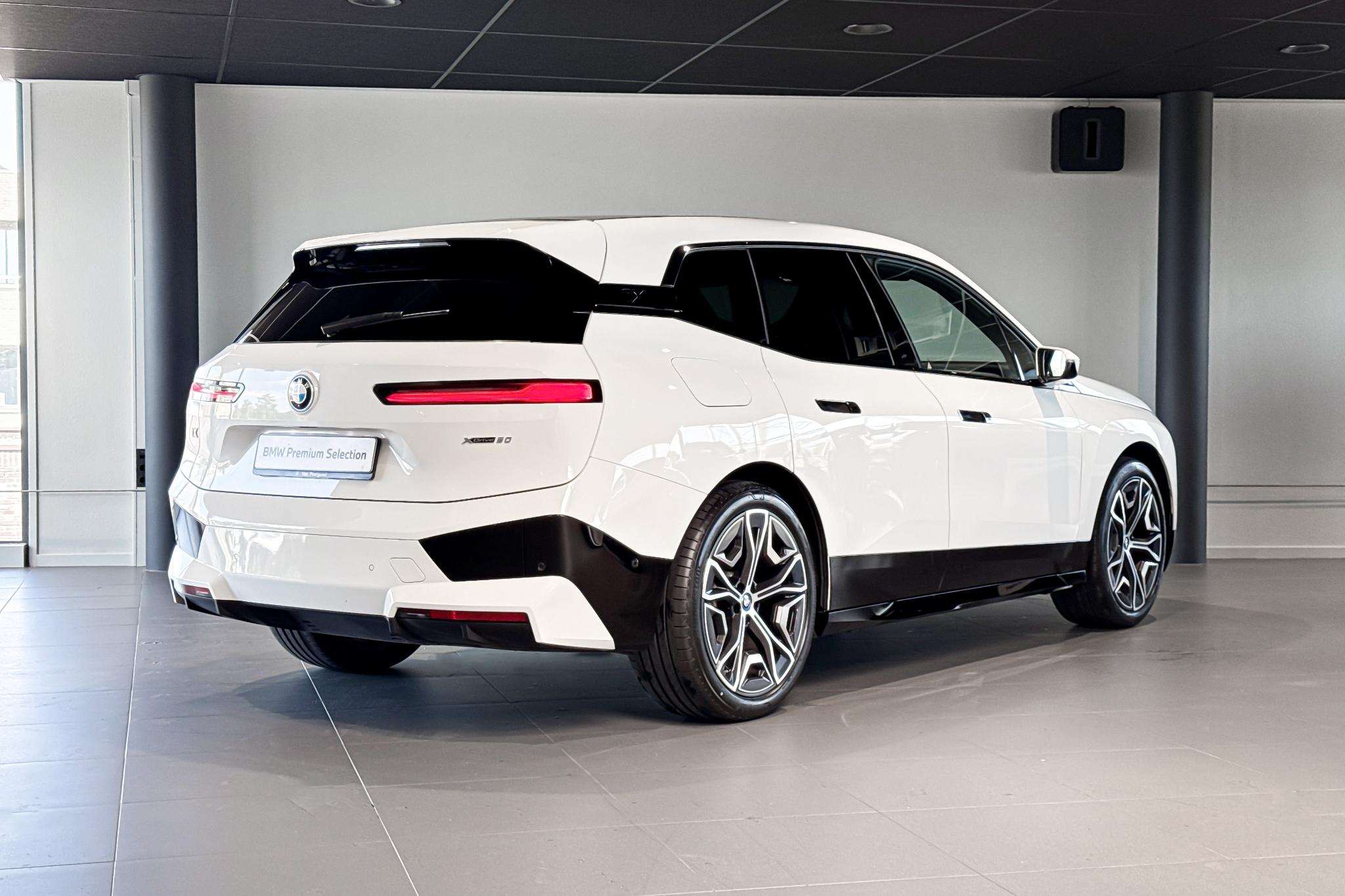 Foto van BMW Ix Xdrive50