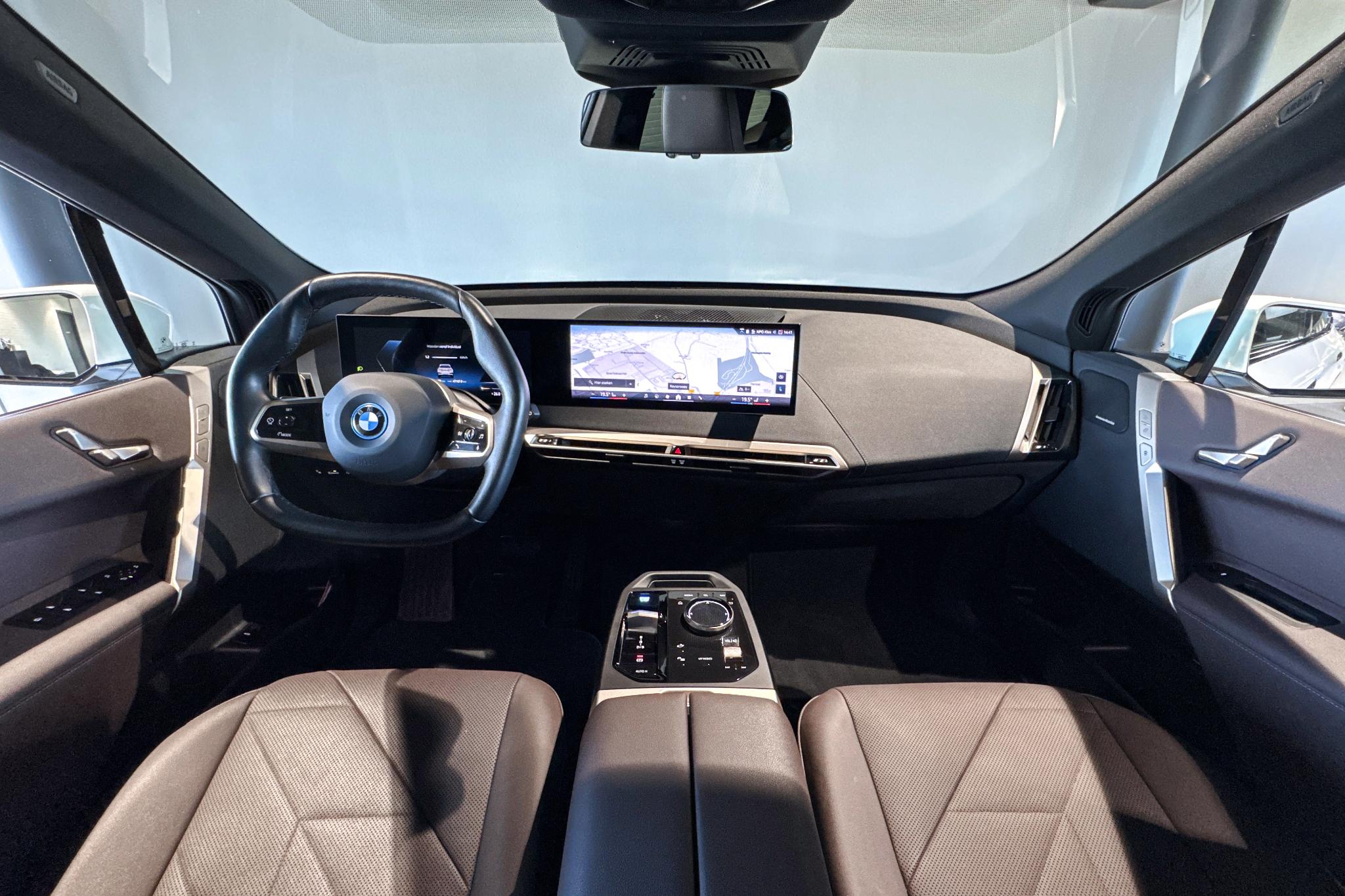 Foto van BMW Ix Xdrive50