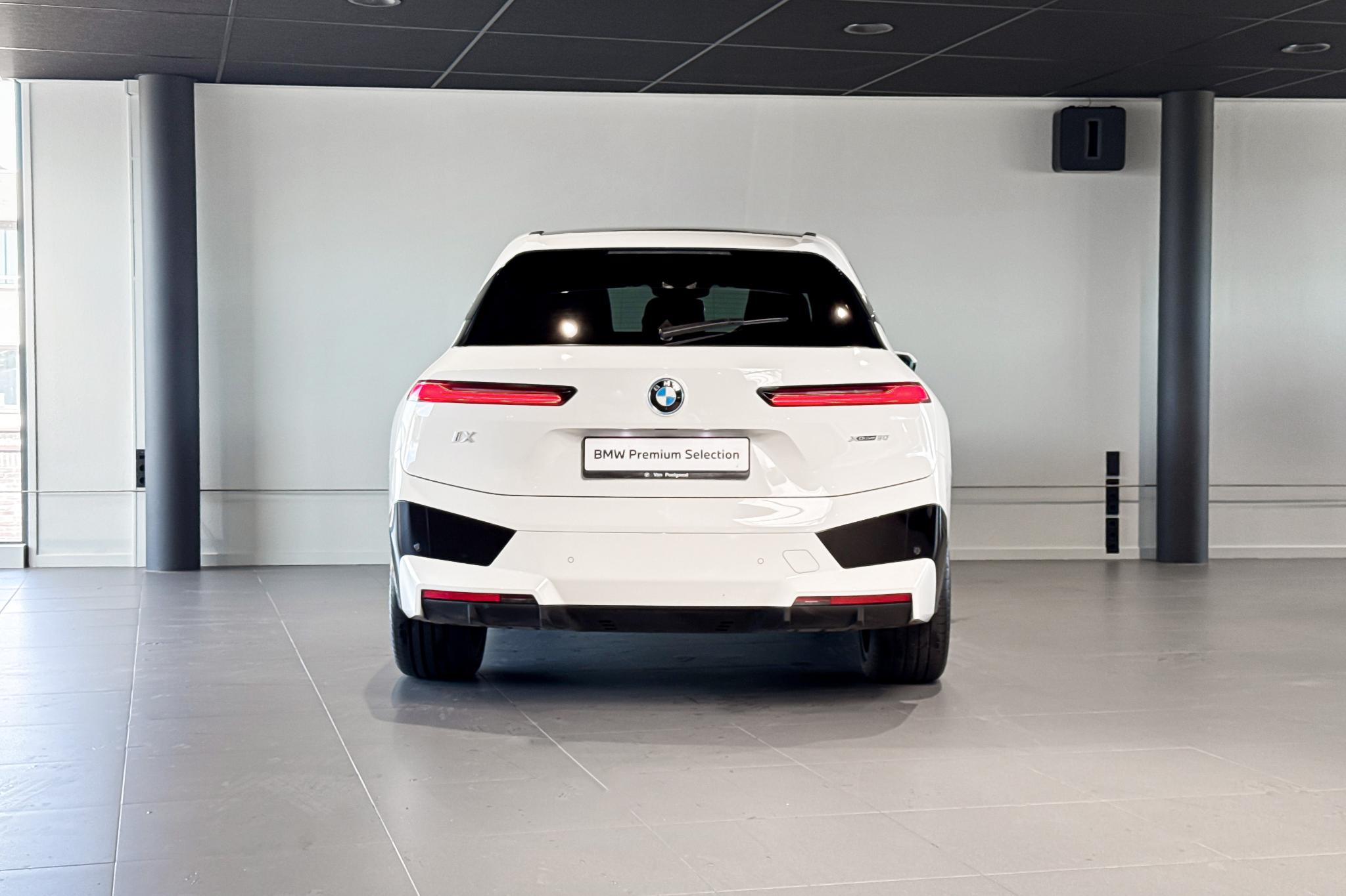 Foto van BMW Ix Xdrive50
