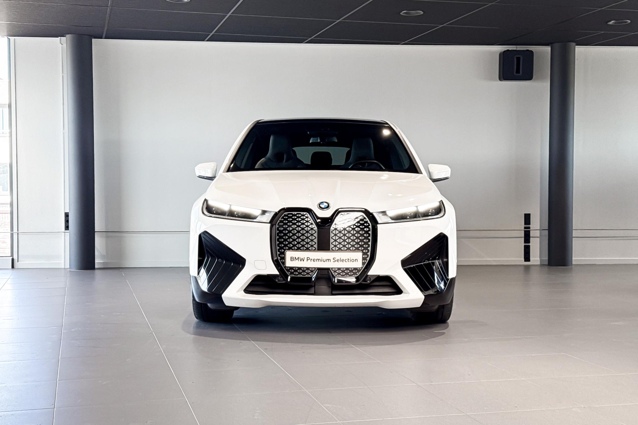 Foto van BMW Ix Xdrive50