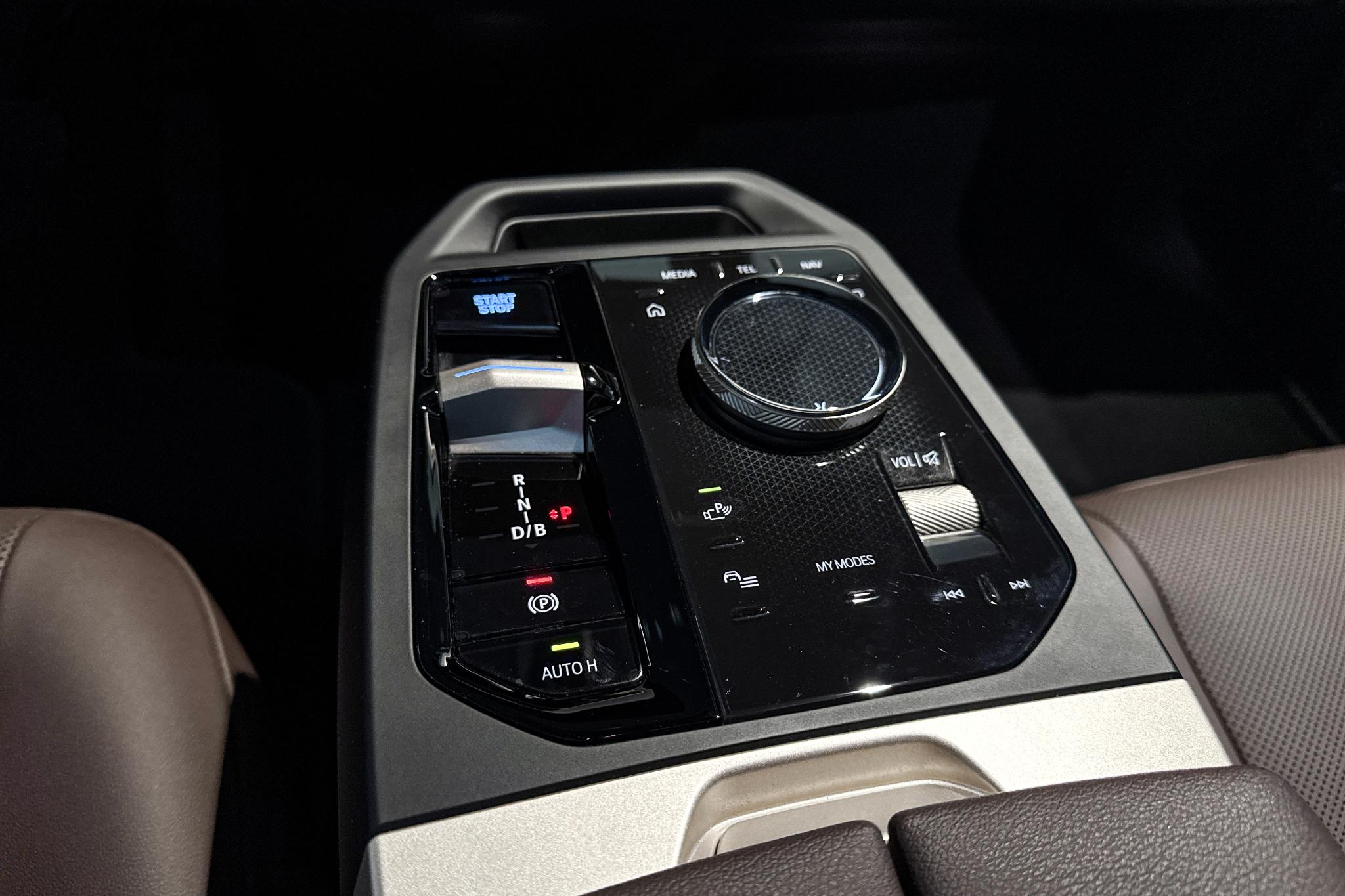 Foto van BMW Ix Xdrive50