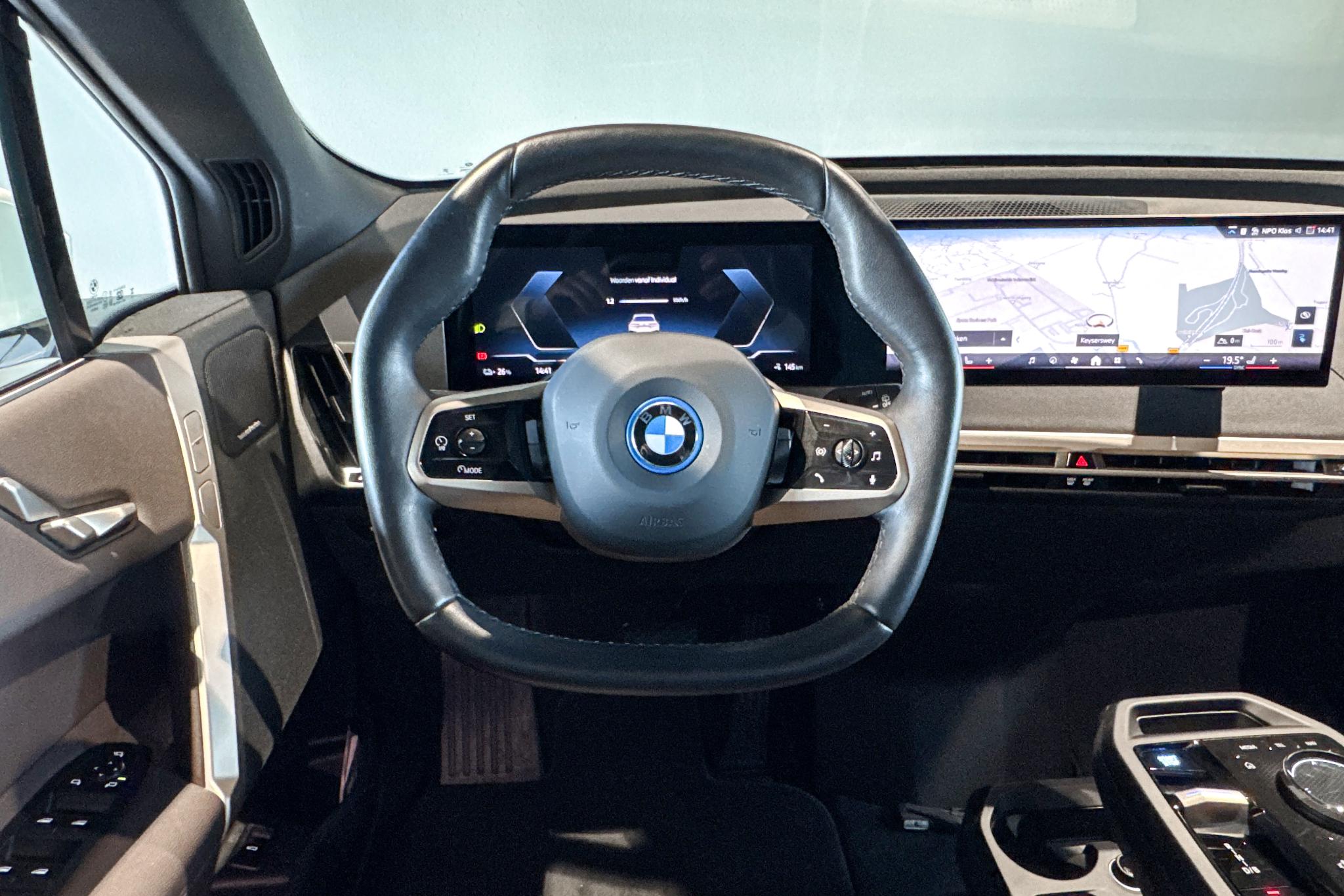 Foto van BMW Ix Xdrive50