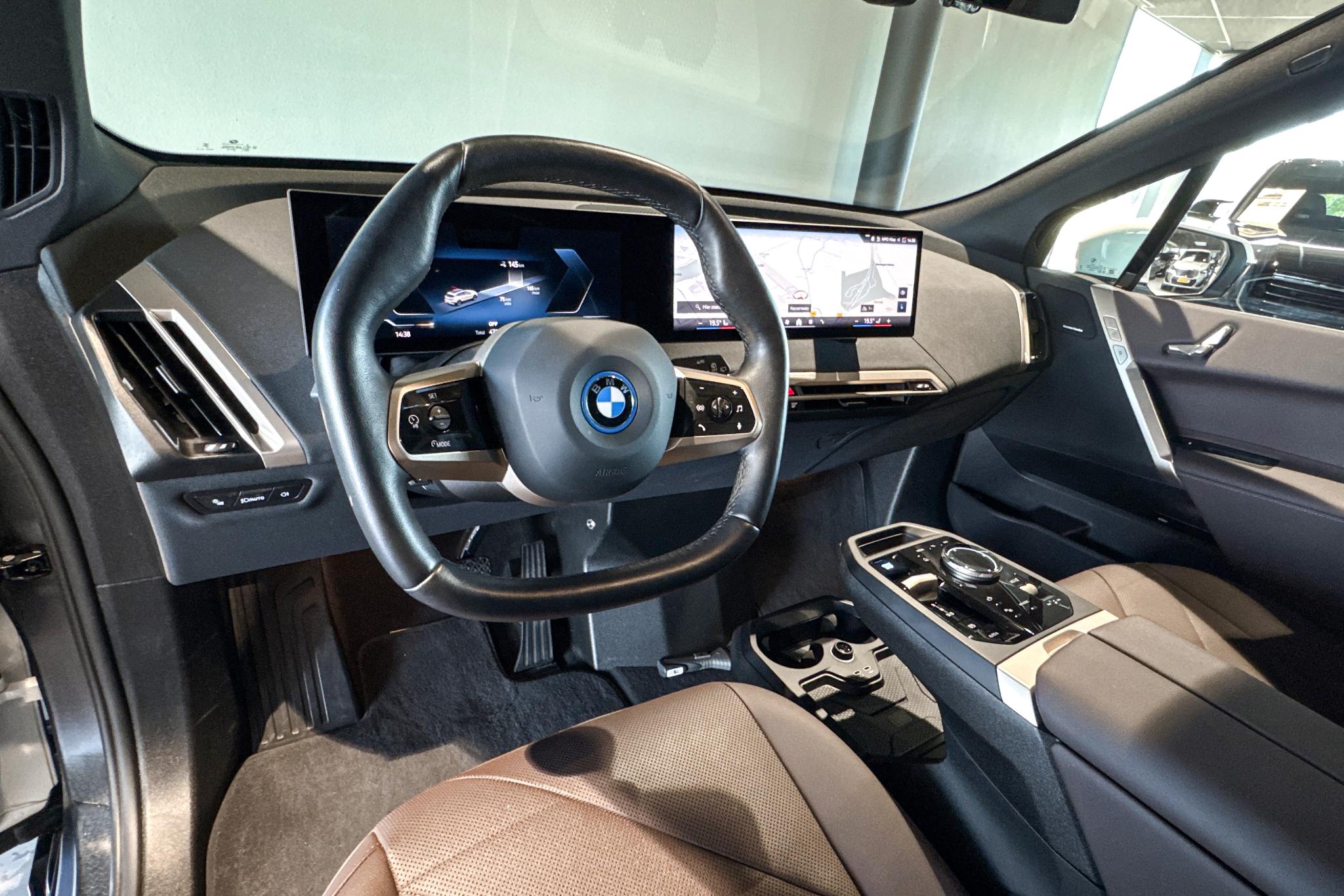 Foto van BMW Ix Xdrive50