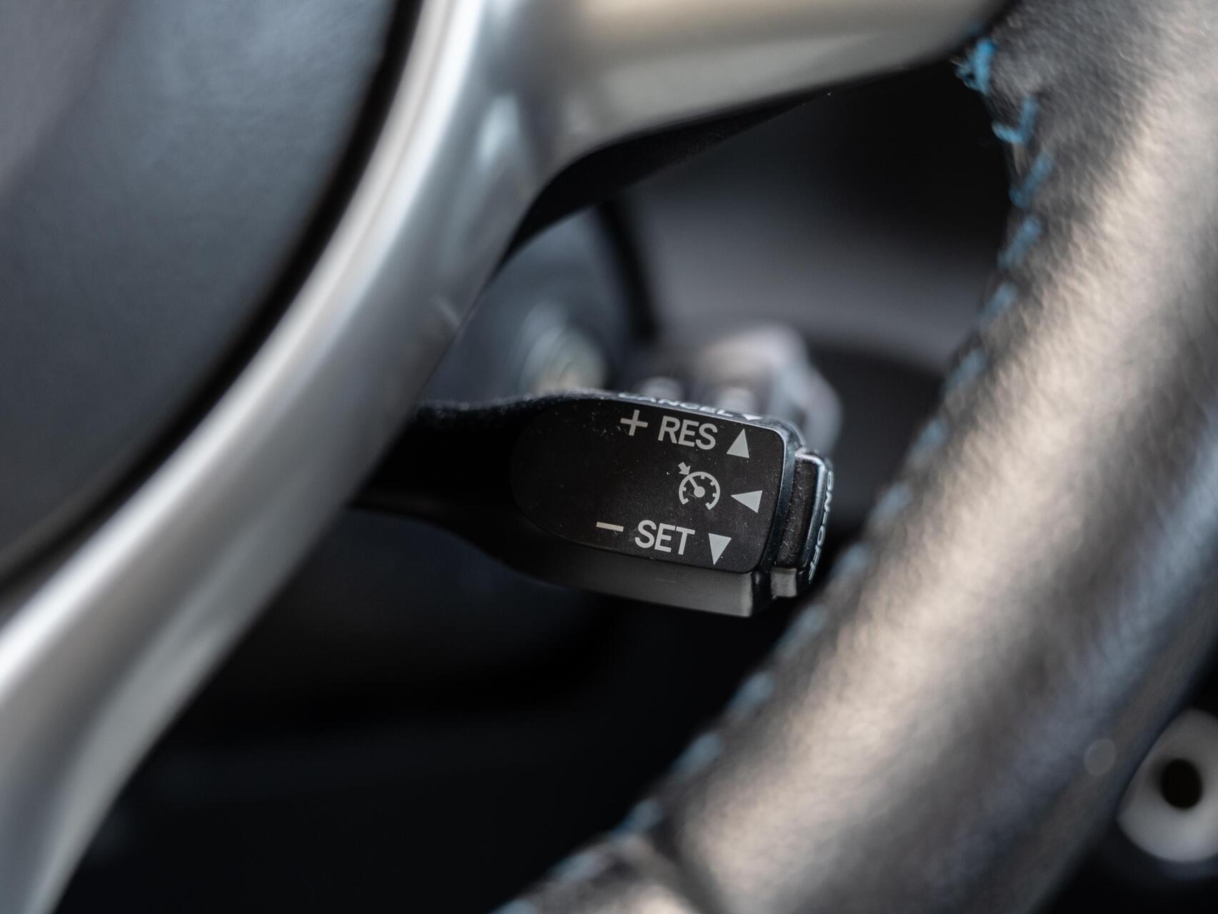 Foto van Toyota Toyota Yaris Hybrid