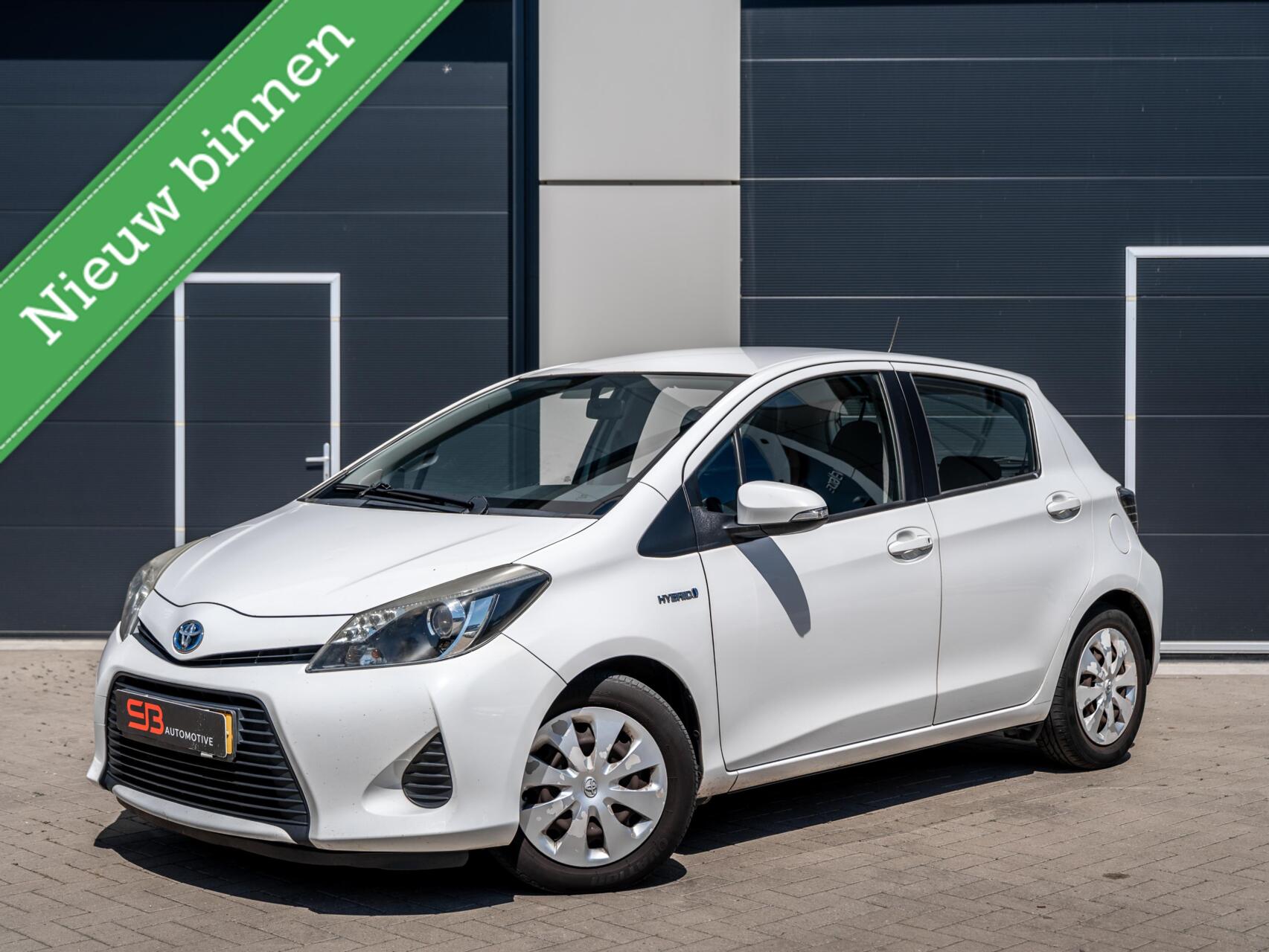 Toyota Toyota Yaris Hybrid 1.5 Full Hybrid Aspiration Airco|Camera|Nav|VOL 2014 - voorkant