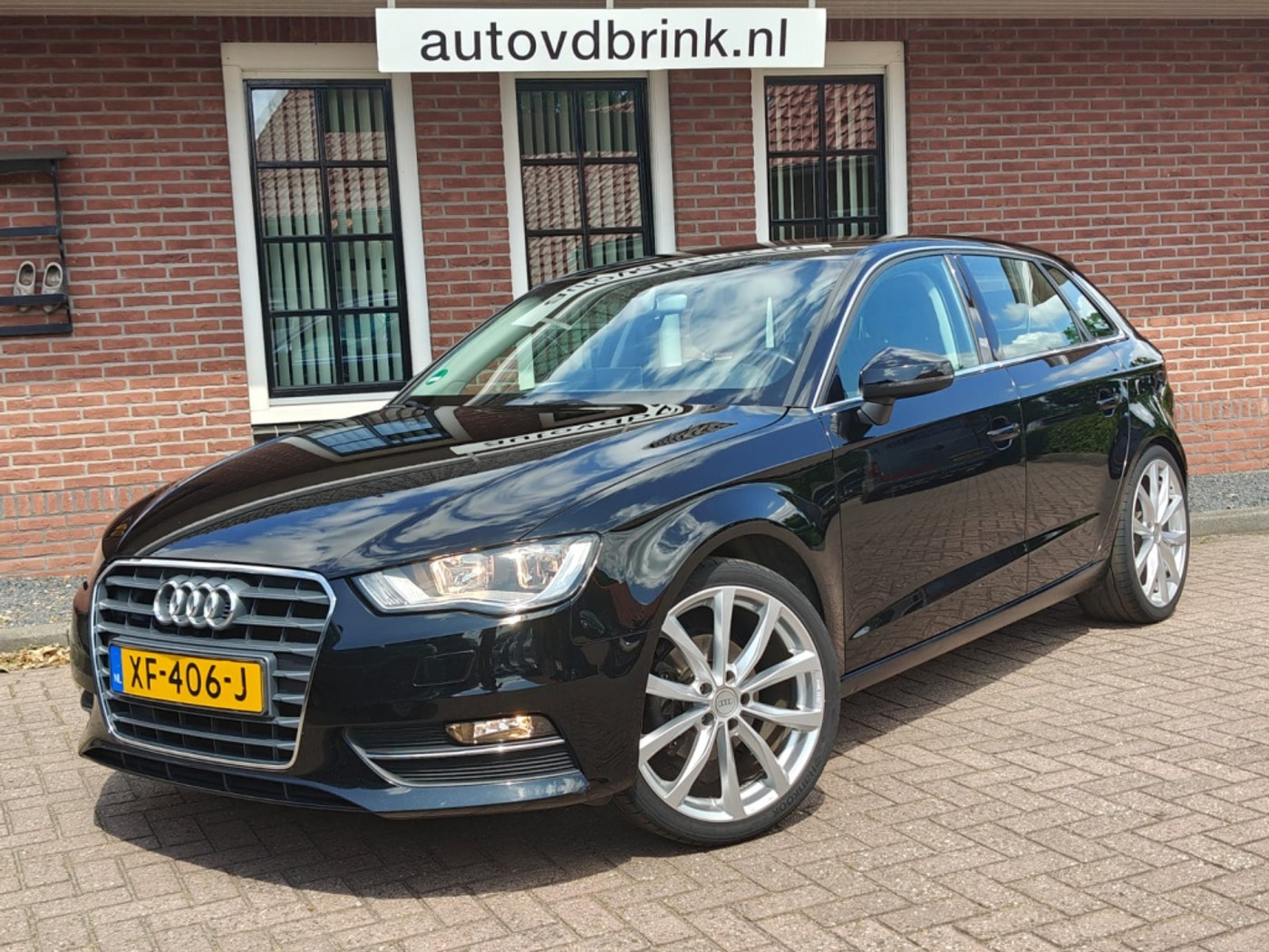 Audi A3 Sportback 1.4 TFSI Ambit. S E, STOELVERWARMING / TREKHAAK 2015 - voorkant