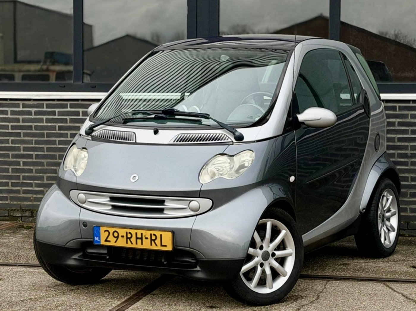 Smart Fortwo Coupe 0.7 passion |Airco |Automaat |Stuurbkr 2005 - voorkant