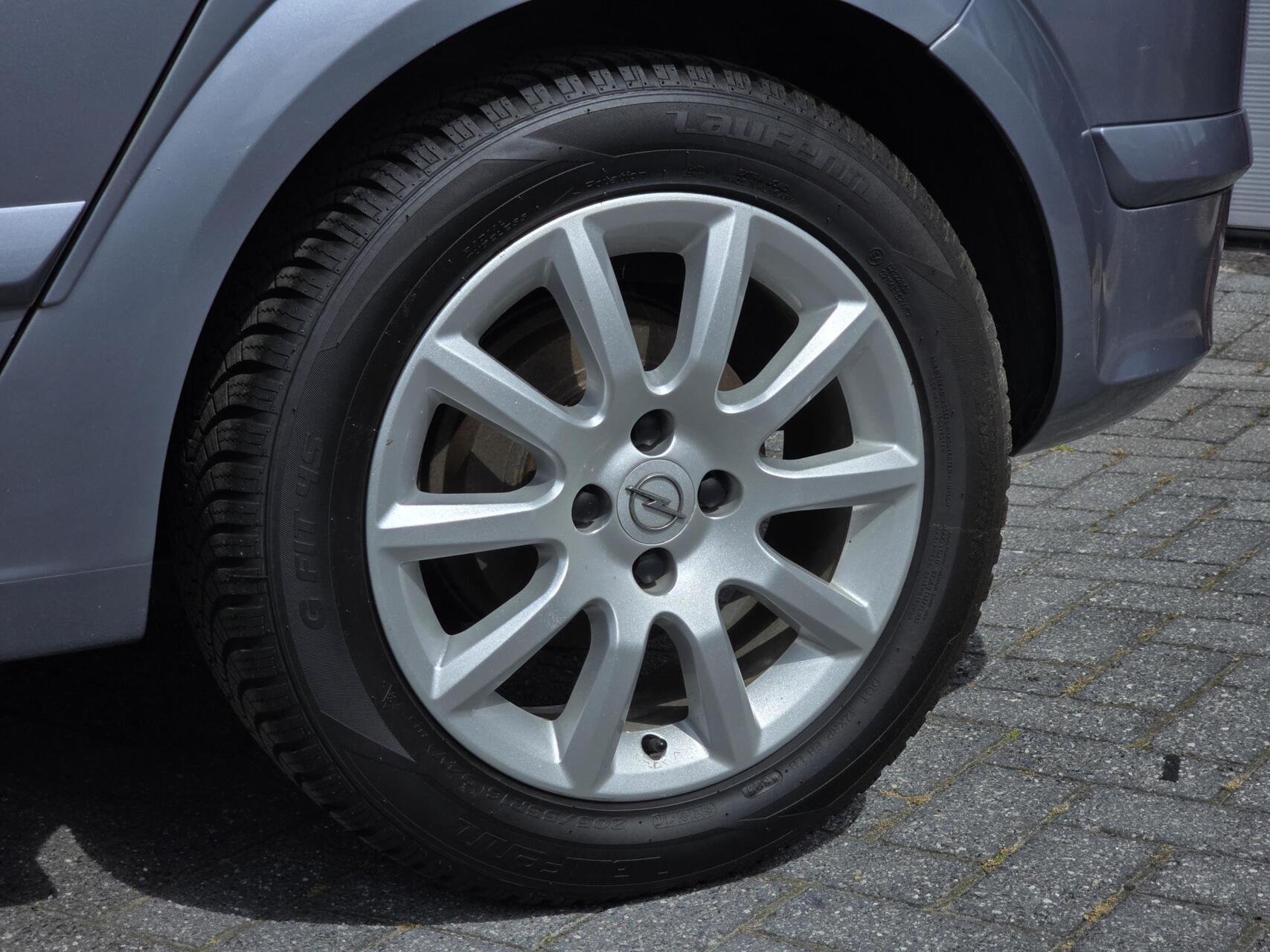 Foto van Opel Astra