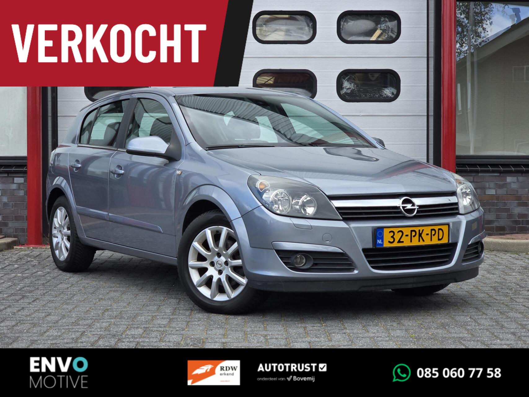 Opel Astra 1.6 Cosmo CLIMA CRUISE LMV APK-02-2027 2004 - voorkant
