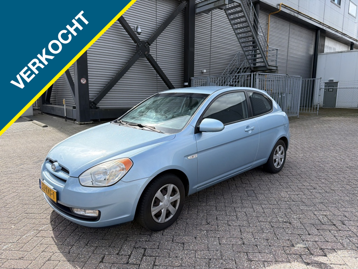 Hyundai Accent 1.4iDynamic Joy Airco Parkeer Camera! 2010 - voorkant
