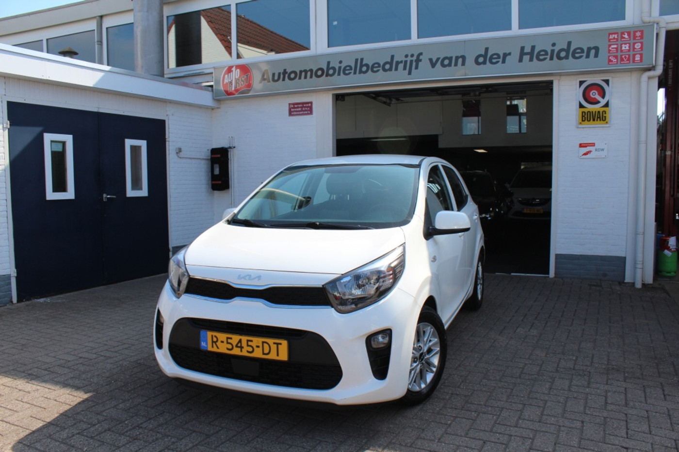 Kia Picanto 1.0 DPi DynamicLine 2022 - voorkant