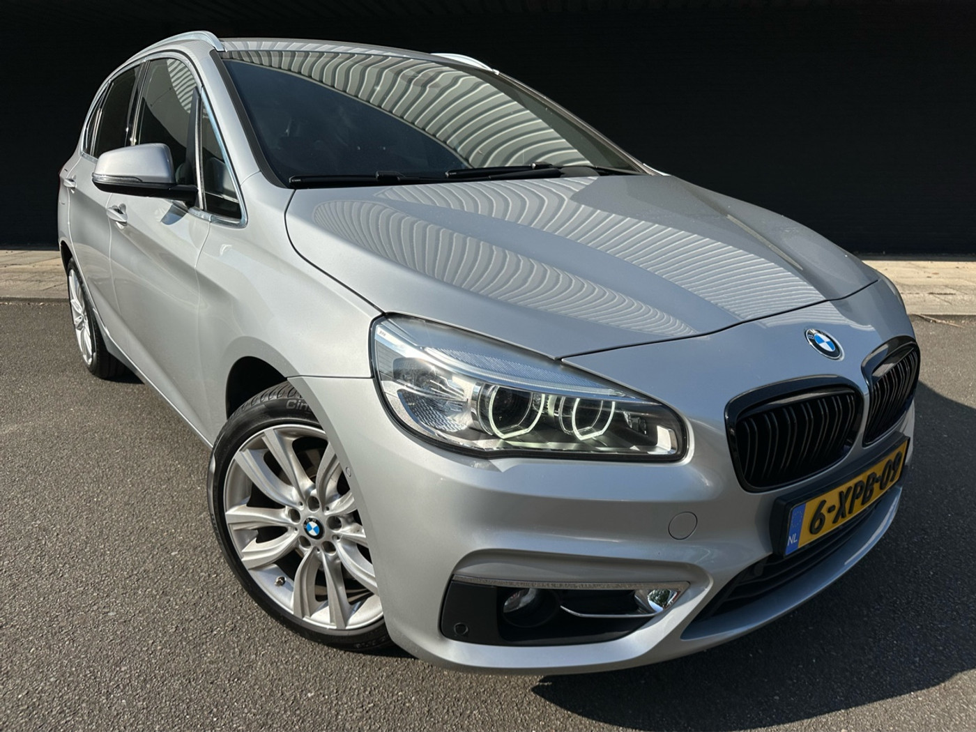 BMW 225i Active Tourer 225i High Executive 2014 - voorkant
