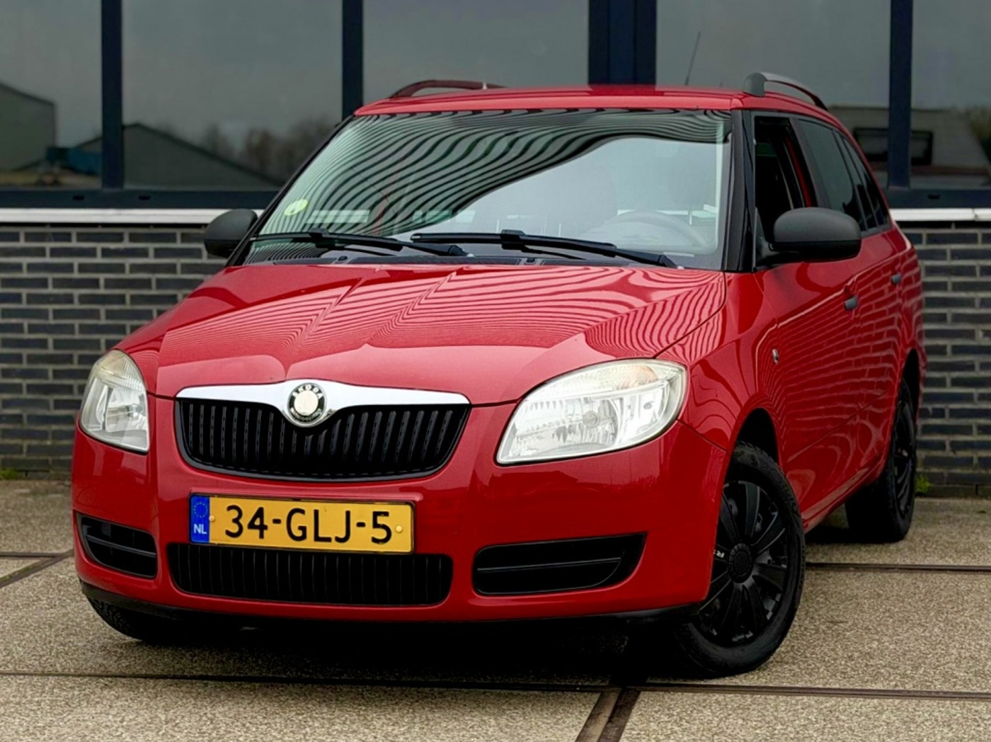 Skoda Fabia 1.2-12V Classic |Stuurbkr |Nieuwe APK |NAP 2008 - voorkant