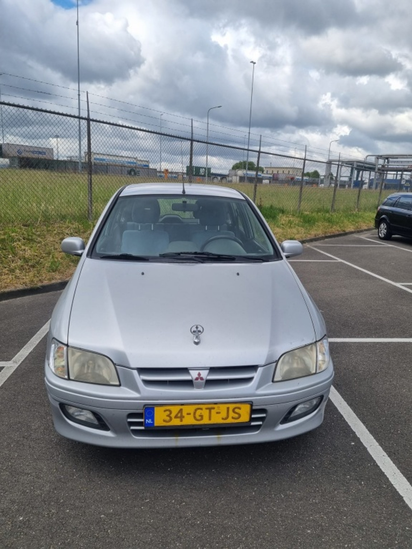 Mitsubishi Space Star 1.3 Diamond 2001 - voorkant