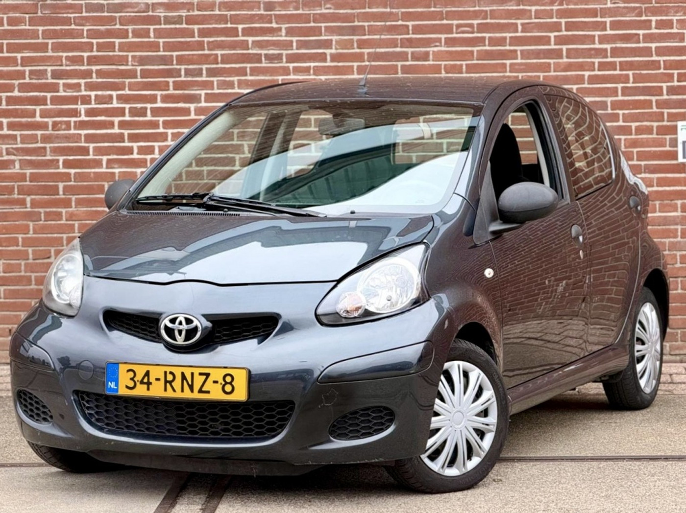 Toyota Toyota Aygo 1.0-12V Now |Airco |Nieuwe APK |Stuurbkr 2011 - voorkant