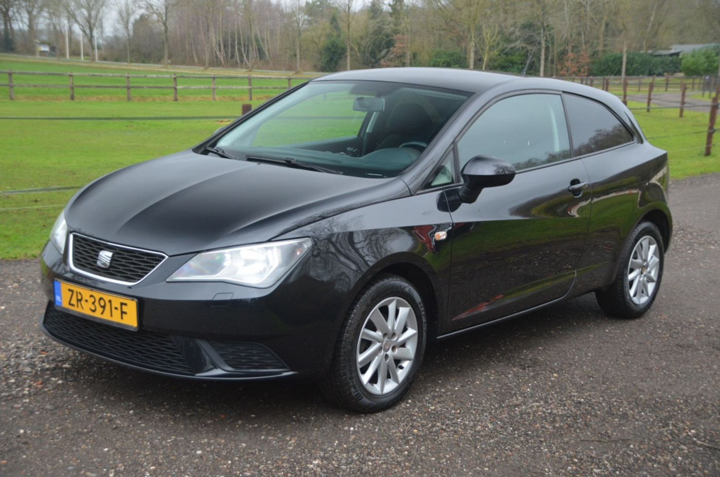 Seat Ibiza 1.2 Style Zwart Clima Cruise 2012 - voorkant