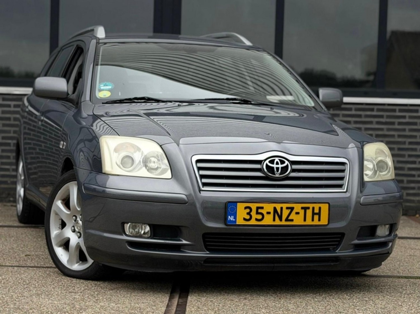 Foto van Toyota Toyota Avensis