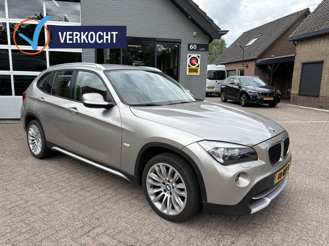 BMW X1 sDrive 18i sDrive18i Exec. 2010 - voorkant