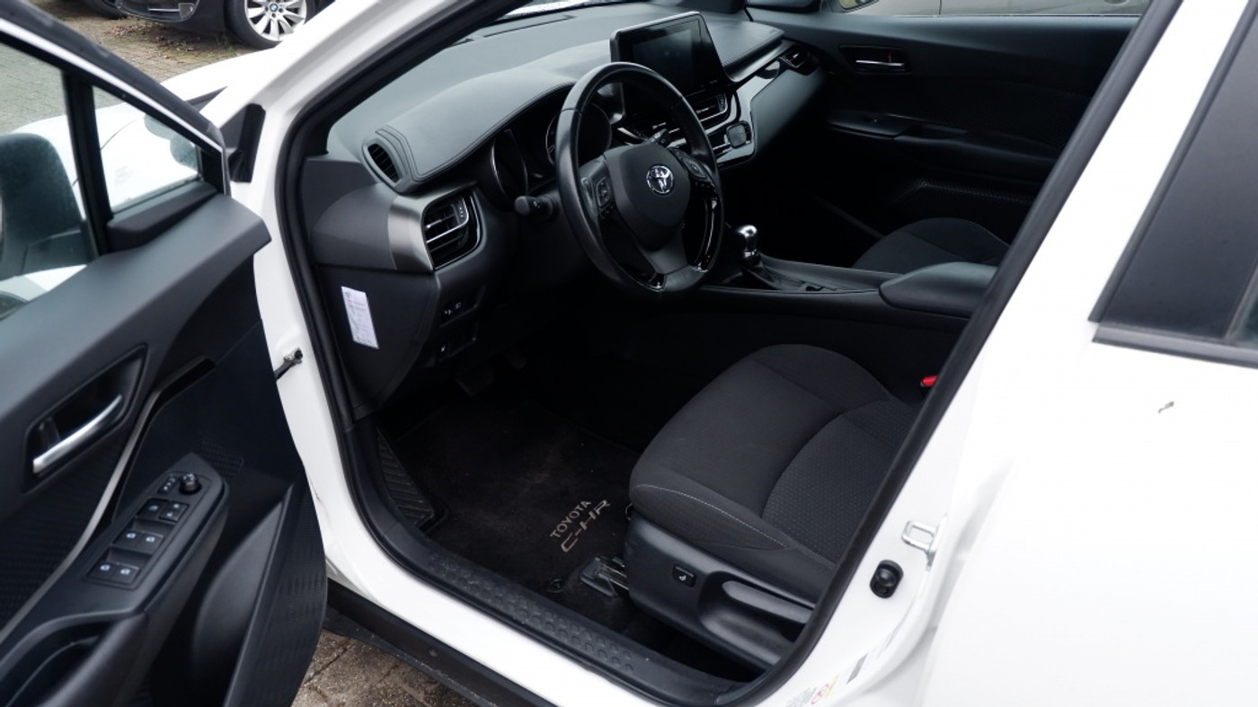 Foto van Toyota Toyota C-hr
