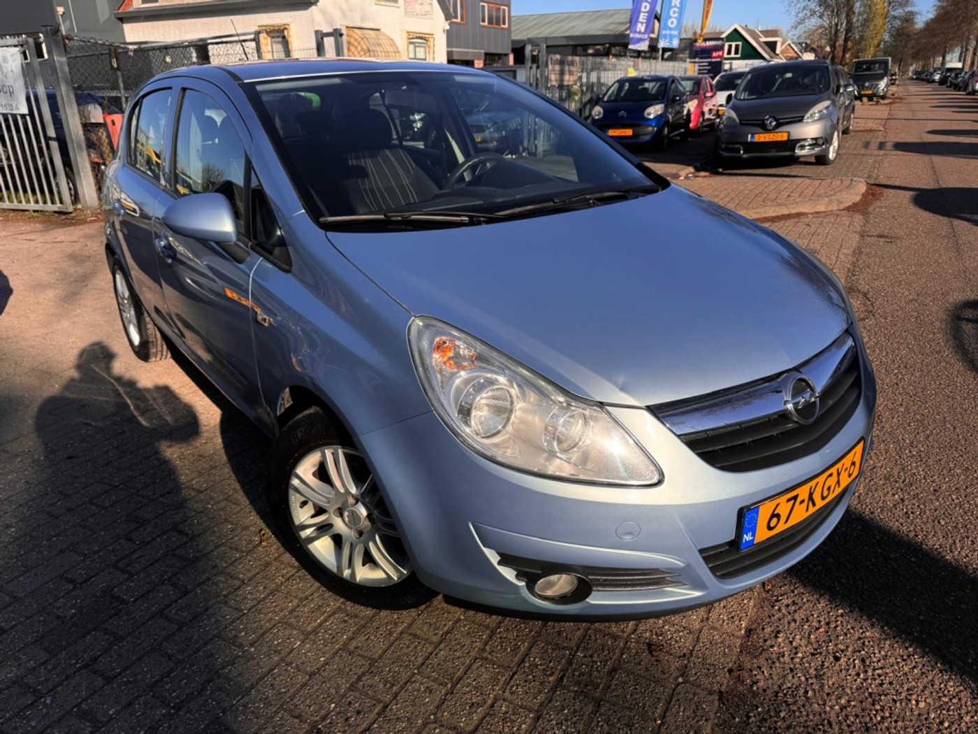 Opel Corsa 1.2-16V Enjoy 2009 - voorkant