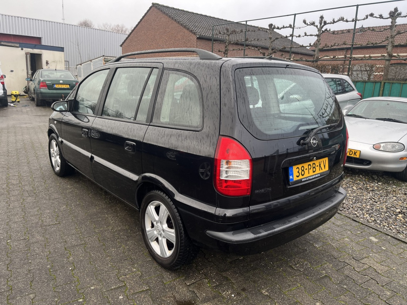 Foto van Opel Zafira-a