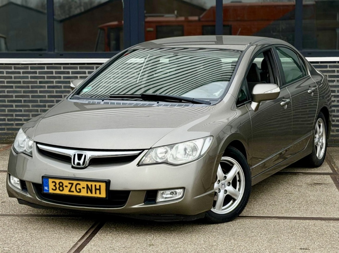 Foto van Honda Civic 4dr Hybrid