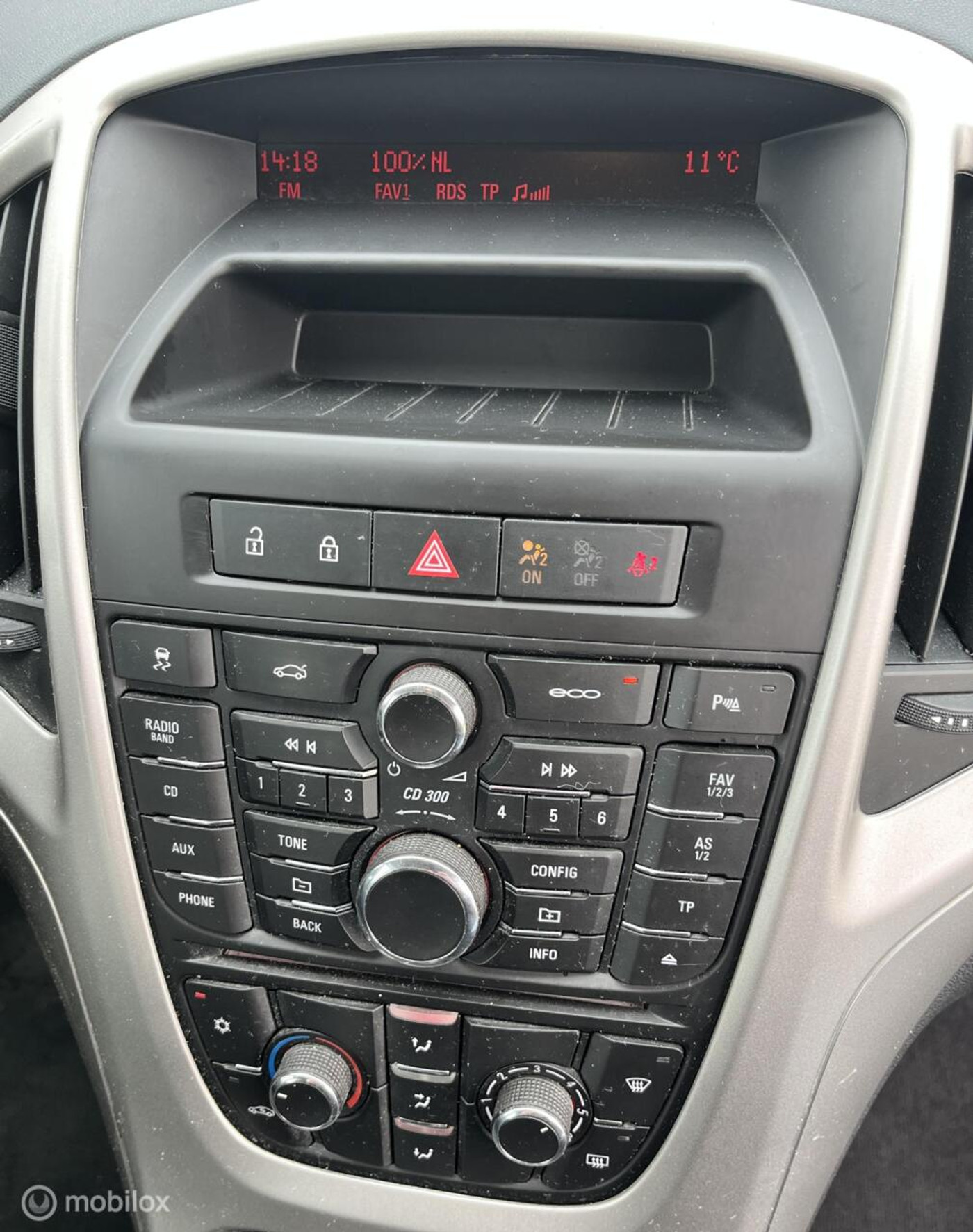 Foto van Opel Astra Notchback