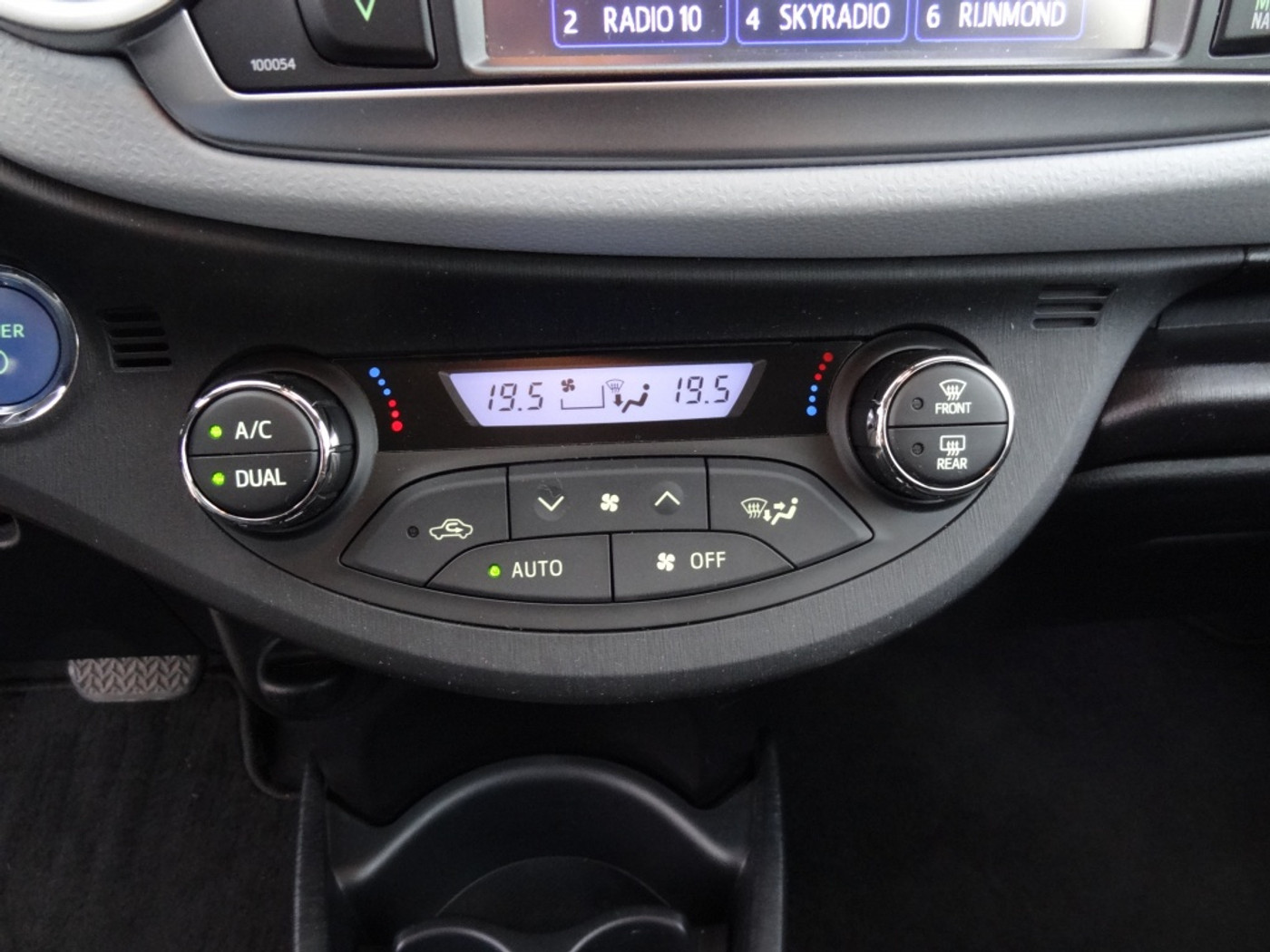 Foto van Toyota Toyota Yaris Hybrid