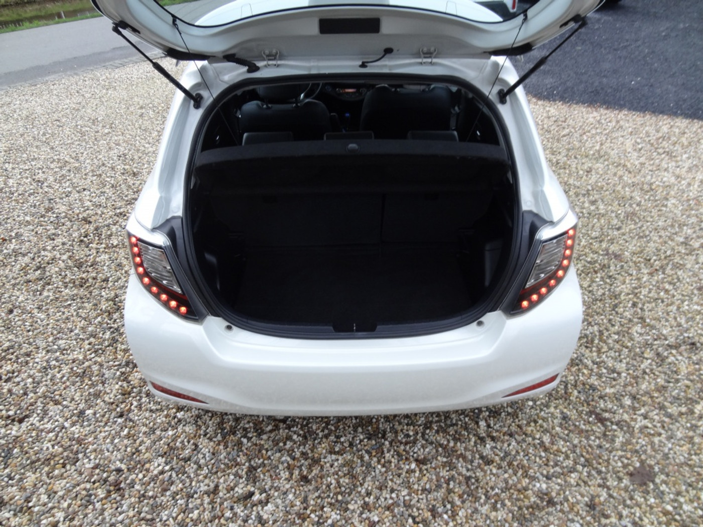 Foto van Toyota Toyota Yaris Hybrid