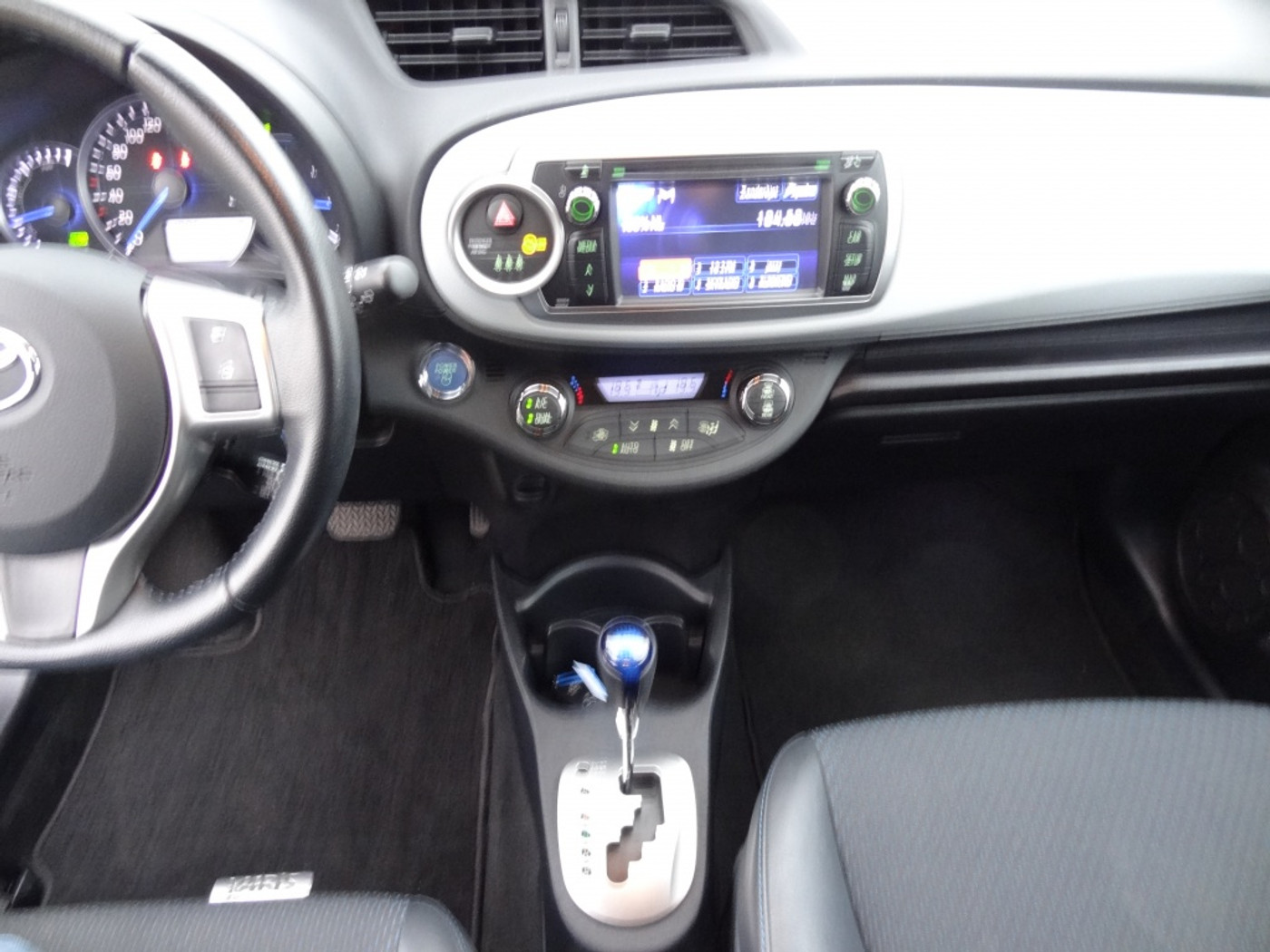 Foto van Toyota Toyota Yaris Hybrid