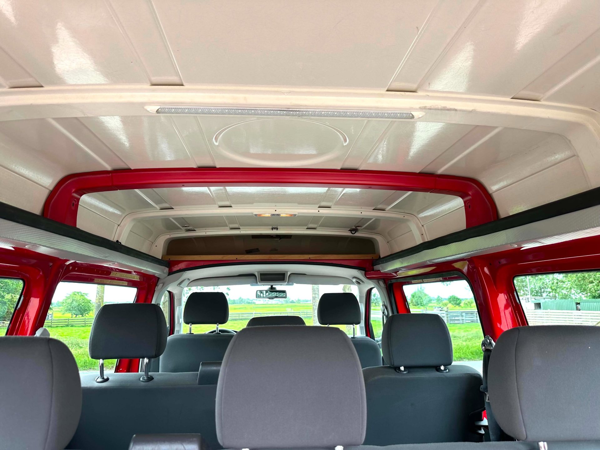 Foto van Volkswagen Transporter Kombi