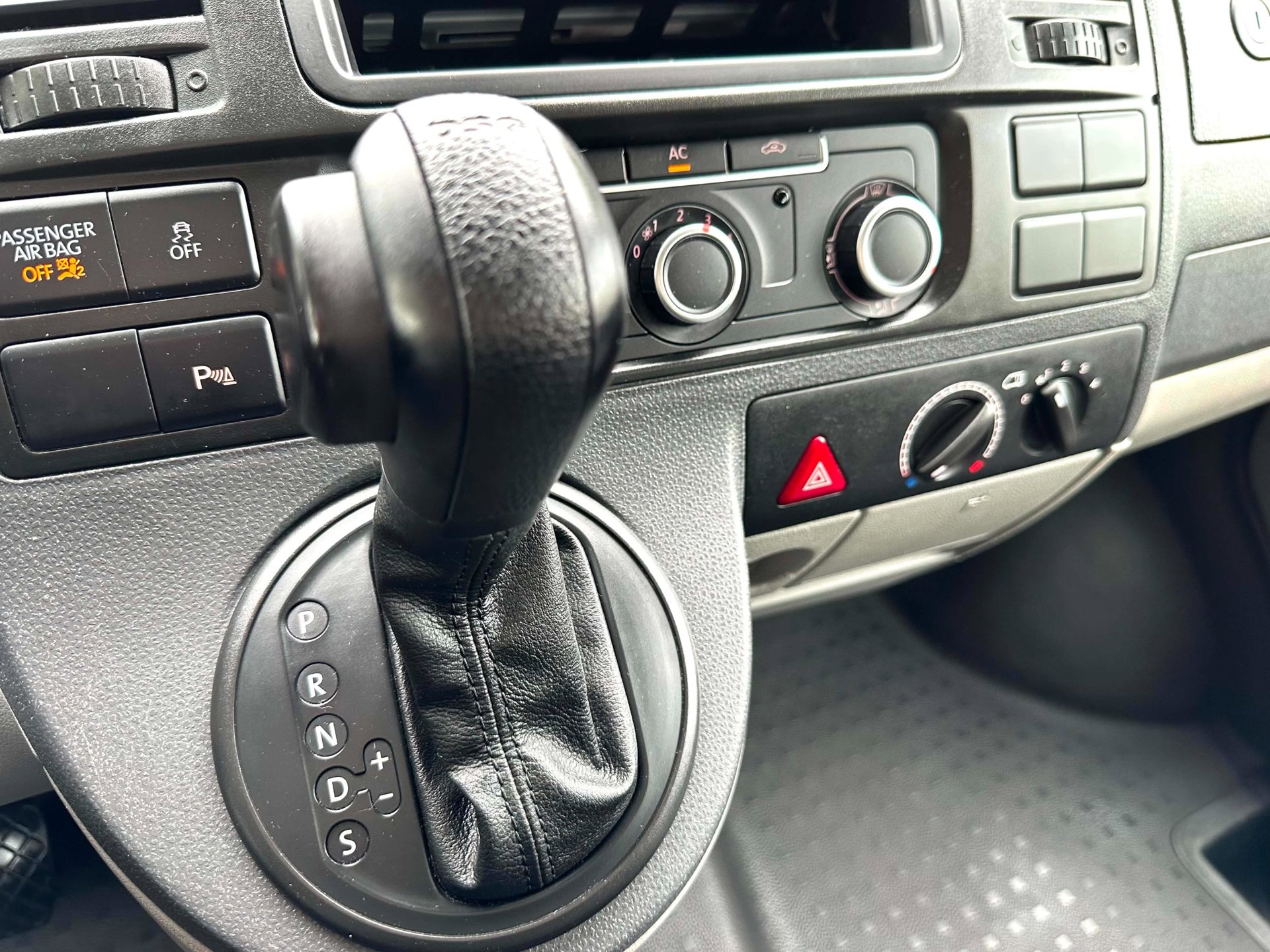 Foto van Volkswagen Transporter Kombi
