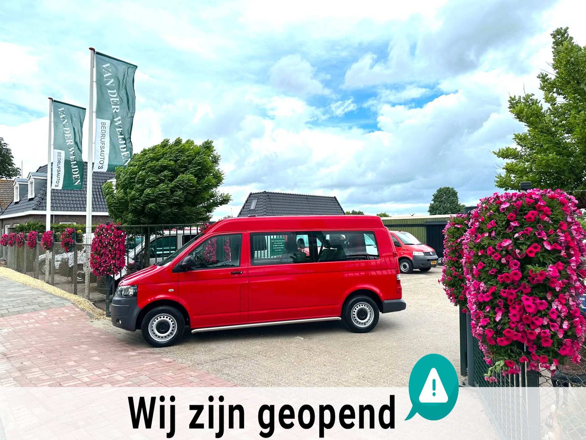 Volkswagen Transporter Kombi 2.0 TDI L2H1 Highl. 2012 - voorkant