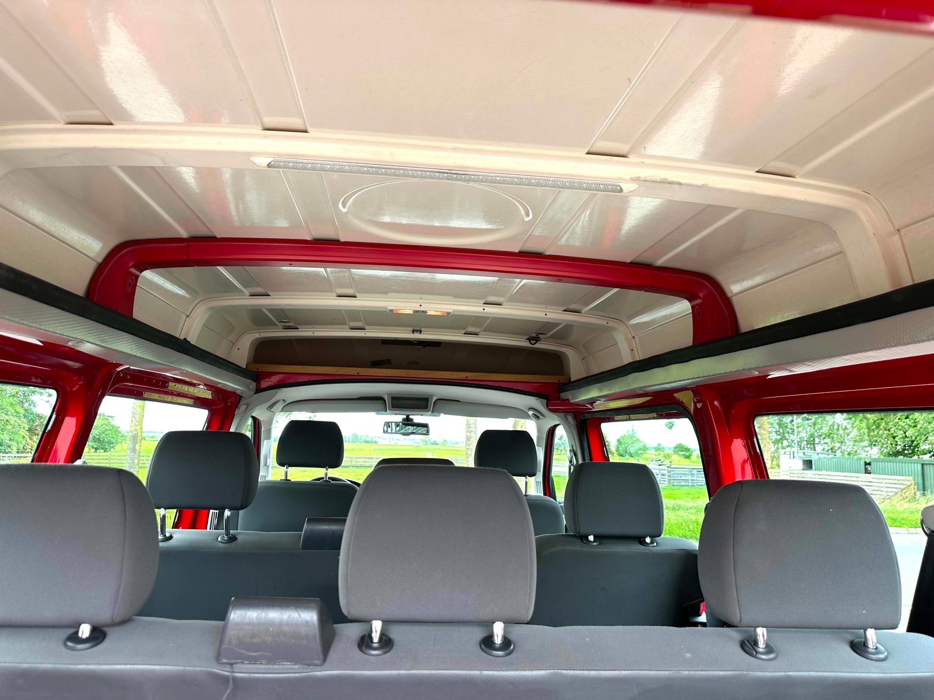 Foto van Volkswagen Transporter Kombi