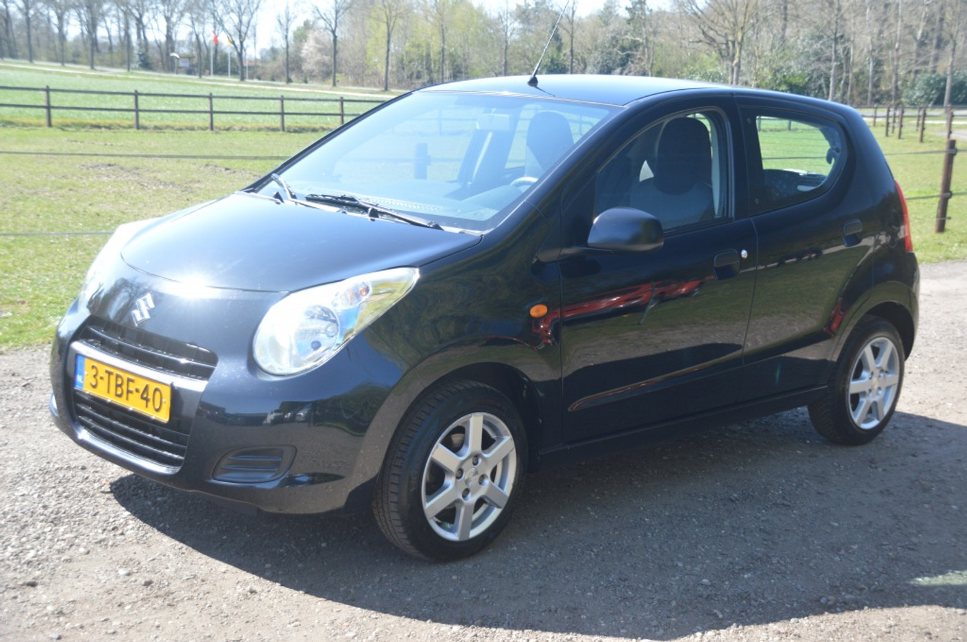 Suzuki Alto 1.0 Comfort EASSS 2014 Zwart Airco APK Feb 2027 2014 - voorkant