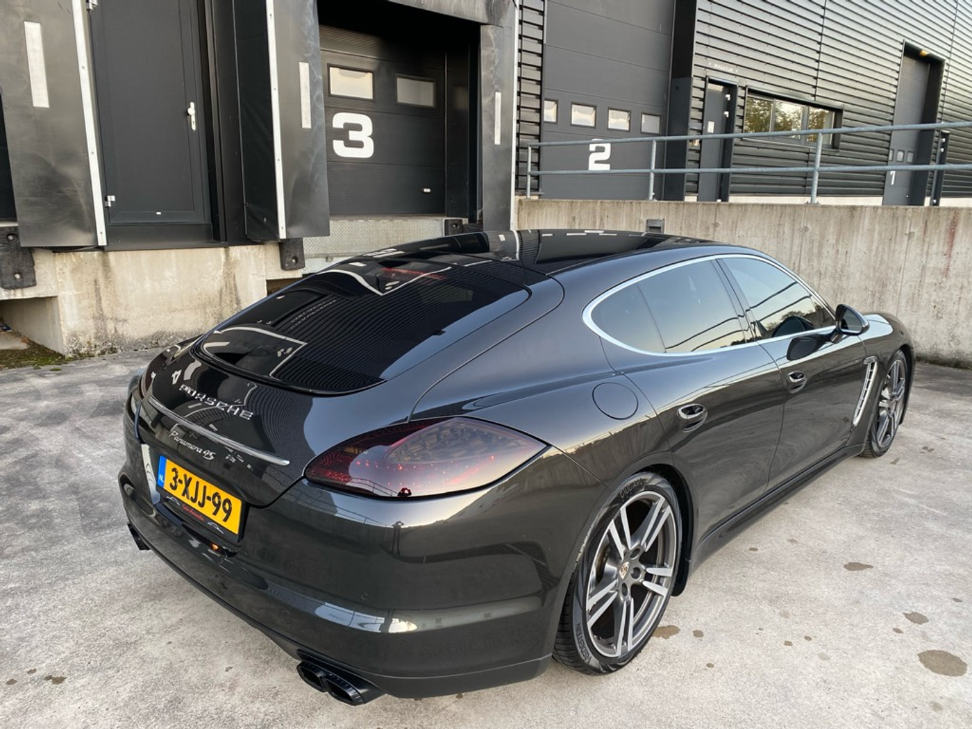 Foto van Porsche Panamera 4s